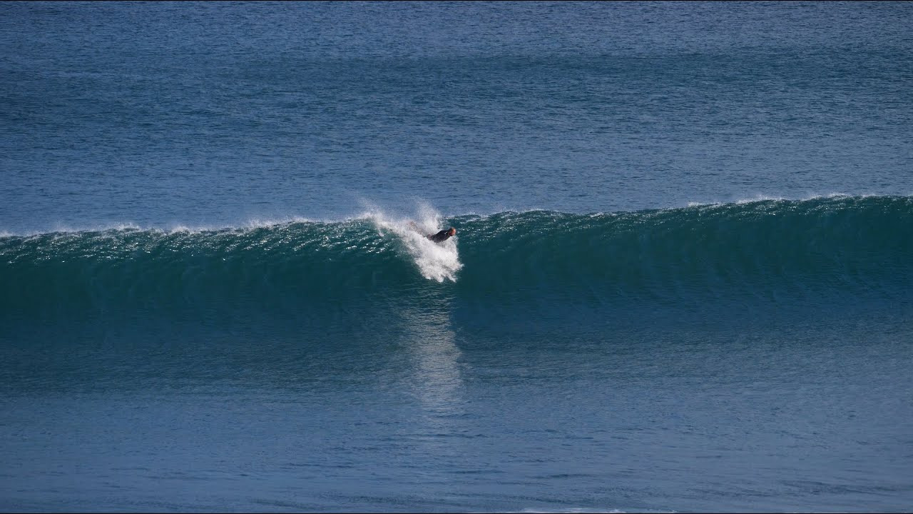 Really fun waves recently in Indonesia recently, and Bali's Bukit has been providing some very long & clean lefts.<br /><br />We're excited to be partnering with www.surf-forecast.com - the best free forecasting website out there. Please check out their site for over 7,000 surf locations and free 12 days forecasts.<br /><br />If you like the content, please subscribe to the channel here: http://bit.ly/2NPrV5H<br />_____________________________<br /><br />OUR AMAZON STORE: https://www.amazon.com/shop/globalzoo-surfingvideos?ref=ac_inf_tb_vh <br /><br />GEAR WE USE FROM AMAZON: <br /><br />Our camera: https://amzn.to/3XHjiMe <br />Our drone: https://amzn.to/3HauKJg <br />Our main lens: https://amzn.to/3Jo9qCU <br />Our other lens: https://amzn.to/3Ji9XWW <br />Our main tripod: https://amzn.to/3Y6yUZG <br />Our second tripod: https://amzn.to/3Hh9EsJ <br />Our second tripod head: https://amzn.to/3WPpsbQ <br />Our camera bag: https://amzn.to/3HdvTzH <br />The laptop we edit on: https://amzn.to/3Hdwb9L <br />Our external hard drive: https://amzn.to/3Y2lJc0 <br /><br />_____________________________<br /><br />Social media accounts:<br />Instagram: https://www.instagram.com/global.zoo.co/?hl=en<br />Facebook: https://www.facebook.com/Global.Zoo.Co<br /><br />_____________________________<br /><br />DISCLAIMER <br />Some of the links above are affiliate links, where I earn a small commission if you click on the link and purchase an item. You are not obligated to do so, but it does help fund these videos in hopes of bringing value to you! <br /><br />#Surfing #Indonesia #Bali