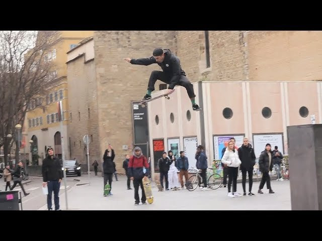 Javier Suárez is the new guy @ Vans Spain team. Check out his solid skateboarding. Congratulations Javi. <br /><br />Film and edit: Javier Menéndez<br /><br />Music: Spit On Your Face. By Ratpak<br /><br />Skateboarding in MACBA<br />http://www.macbalife.com<br />http://www.facebook.com/MacbaLife<br />http://www.instagram.com/MacbaLife