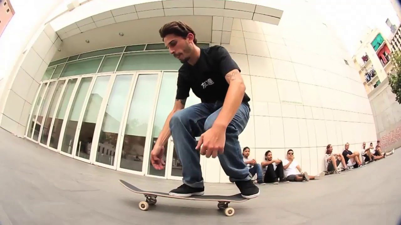 New episode of the Macba Life x Transworld Skateboarding Magazine collabo. <br /><br />Skateboarding in MACBA<br />http://www.macbalife.com<br />http://www.facebook.com/MacbaLife<br />http://www.instagram.com/MacbaLife