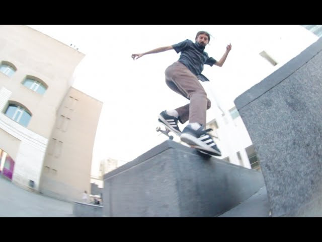 Amigos Skateshop´s team introduces the brand new #Macbacrews section on the channel. One day of skateboarding with friends... this is so simple. <br /><br />Featured skaters: Mikel Vidal, Alex Amor, Tomás Alonso, Pedro Attemborough, Brayan Albarenga, Javier Suárez<br /><br />Film and Edit: Javier Menéndez<br /><br />Music: Chopper (Shy FX Remix) by Ray Keith<br /><br />Skateboarding in MACBA<br />http://www.macbalife.com<br />http://www.facebook.com/MacbaLife<br />http://www.instagram.com/MacbaLife