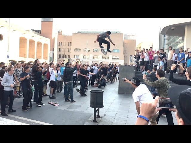 This a #macbalifers especial edition to show you the highlights from the Andale Bearings x FTC Barcelona skateboarding party. <br /><br />Featured skaters: Kelly Hart, Roman Lisivka, Cristian Vannella, Brayan Albarenga, Aurelien Giraud, Julian Kimura, Cristian Delgado, and many more. <br /><br />Edit: Javier Menéndez<br /><br />Film: Javier Menéndez, Charles Chaves, Jorge Calderón<br /><br />Music: Designer by Lil Herb<br /><br />Skateboarding in MACBA<br />http://www.macbalife.com<br />http://www.facebook.com/MacbaLife<br />http://www.instagram.com/MacbaLife