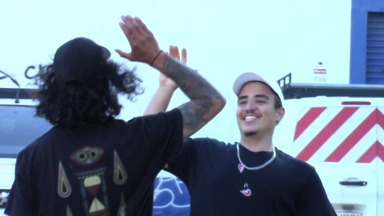 Os dejamos con el primer episodio de malakafornia "short". Espero que os mole ya que tenemos pensado sacar más edits rollo "random" de clips que van saliendo en los días que saco la cámara :)