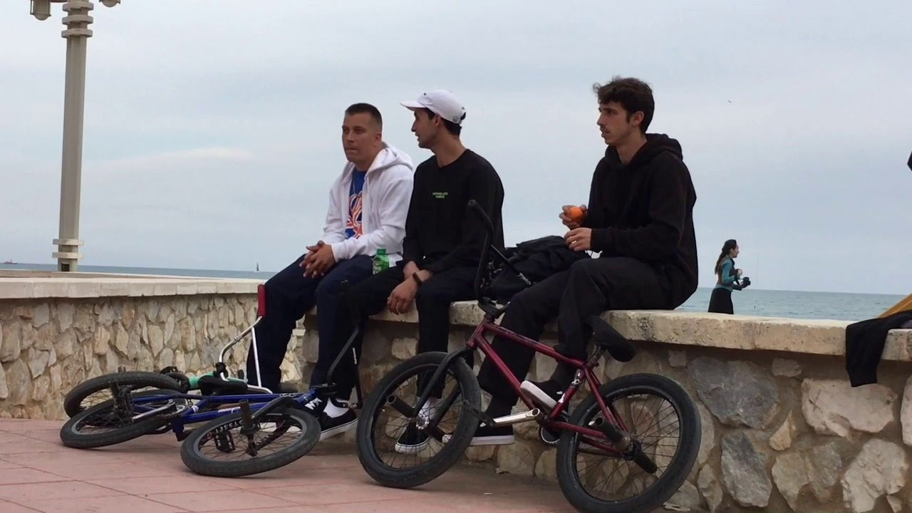 La "BAF" crew desde Grecia estaba en Málaga de trip y me pidieron que les enseñara algunos spots y así hicimos nosotros.<br /><br />Mucho nivel por parte de @jasoneustathiou y @filip_baf