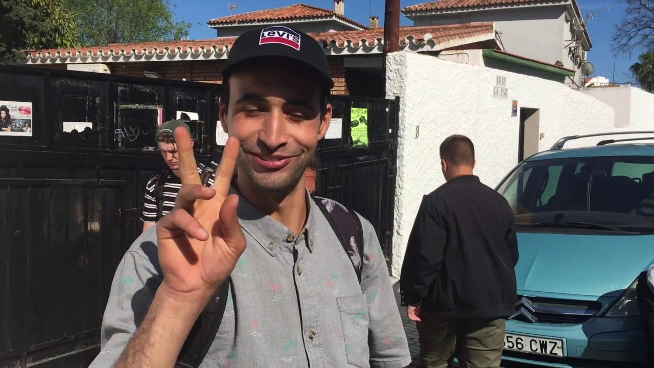 Joseph (Pollo) vino con la idea de ir a hacer calle a Torremolinos para enseñarle los spots a su colega inglés, dicho y hecho, este Domingo fuimos para ahi toda la gaannng y esto es lo que salió!<br /><br />like and suscribe yatusaee!