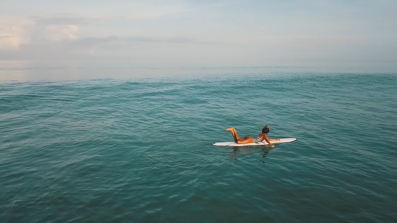 Flora Christin surfing small waves in Bali. 1min surf video created by Marat Estemesov in 2018.<br /><br />- Location -<br />Half Way, Bali, Indonesia<br /><br />- Surfer -<br />Flora Christin (@florachristin)<br /><br />- Film/Edit -<br />Marat Estemesov (@estemesov)<br /><br />- Music -<br />"Breeze" by Liam.M<br /><br />- Year -<br />2018<br /><br />- Wave Size -<br />small<br /><br />- Run Time -<br />1min<br /><br /><br />🔗Follow us on<br />Subscribe: https://www.youtube.com/NobodySurf?sub_confirmation=1<br />App: https://nobody.surf/Download<br />Instagram: https://www.instagram.com/nobody_surf/ |<br /><br />*****<br />NobodySurf / reblue Inc. has official rights to distribute this video on YouTube.<br />For inquiries, please get in touch with info@nobodysurf.com.<br /><br />© 2015 - 2022 NobodySurf / reblue Inc. All Rights Reserved.