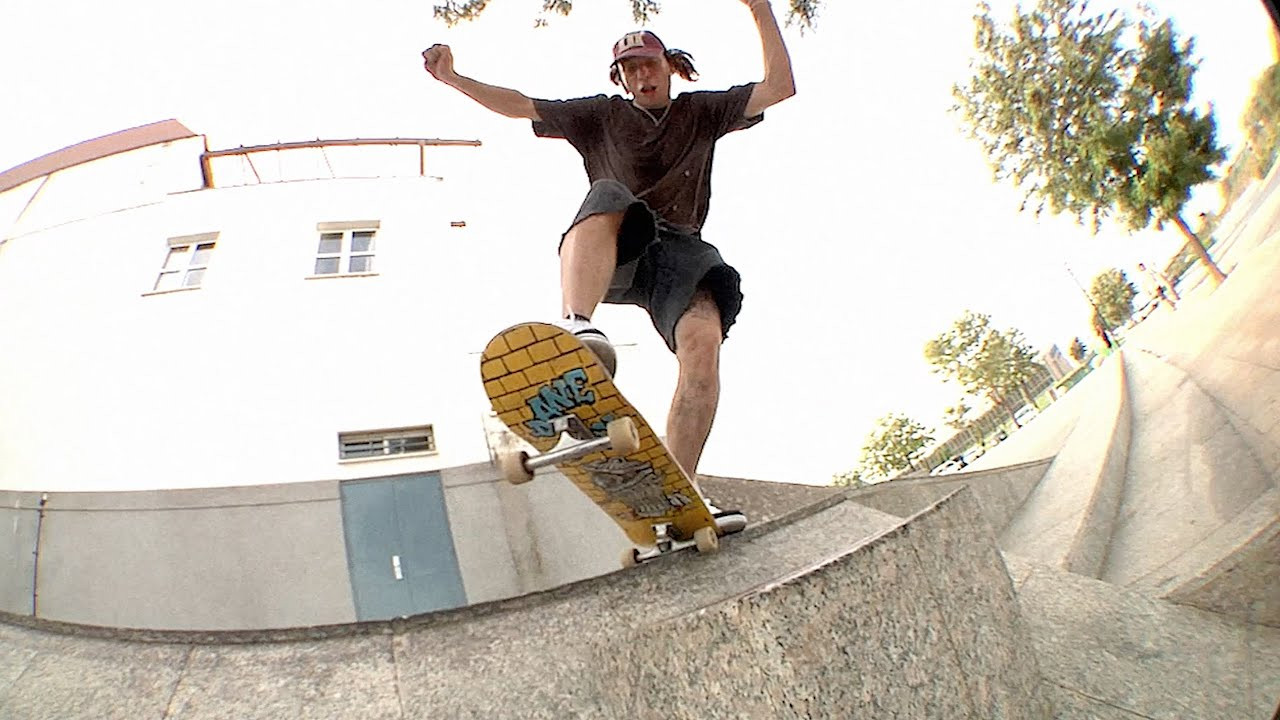 <p>Pocket: Malagazzi feat. Ville, Vilma, Karsten, Jakinda, Vincent &amp; Agata</p>