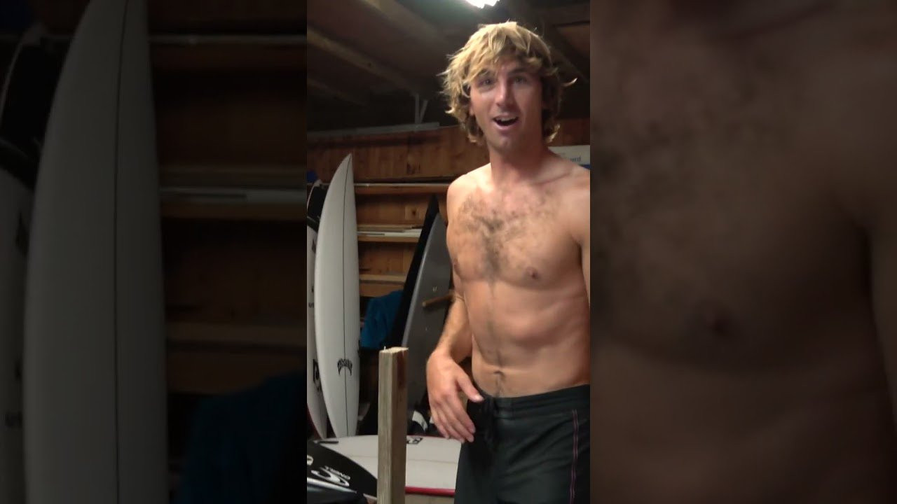 A behind the scenes look from this past winter spent on the North Shore. Watch the latest episode of Behind The Strike, link in bio.<br /><br />#FirstNameInTheWater