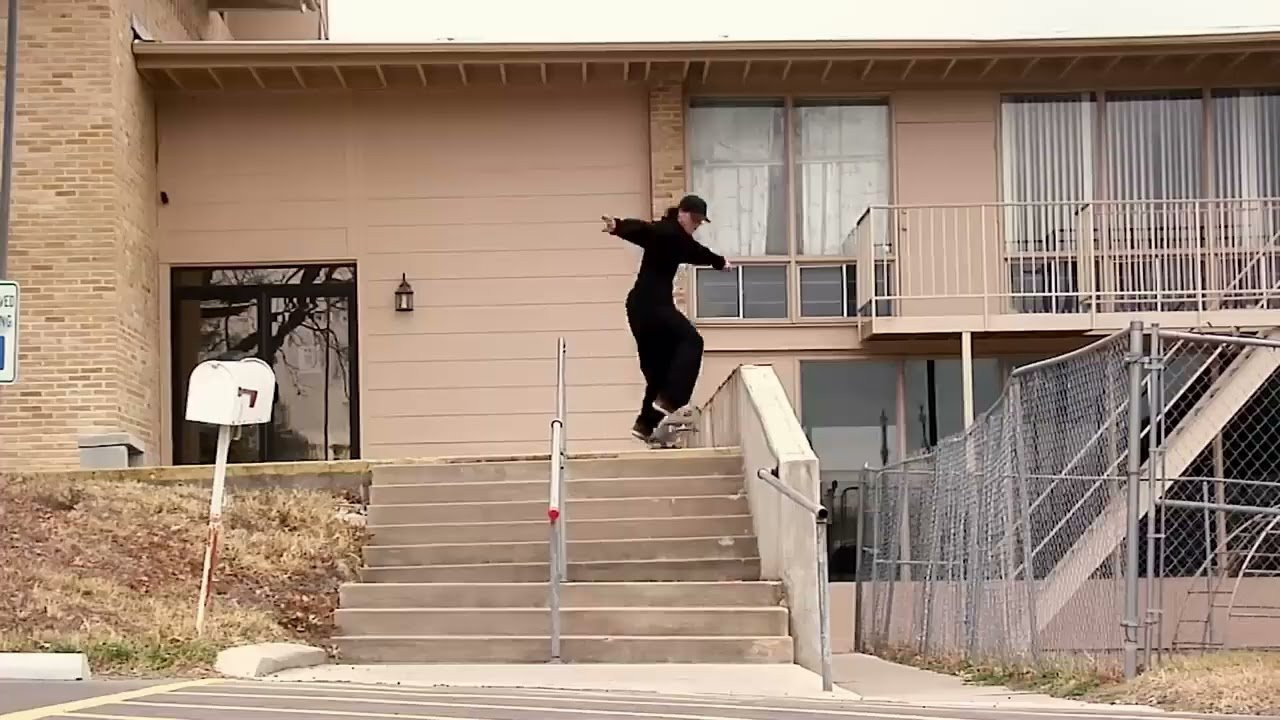 Links to original clips: https://quartersnacks.com/2023/10/qstop10-october-6-2023/ • Intro via @minte-skates on IG