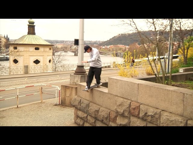 An all-Stalin Plaza edit from the SID crew out of Prague, Czech Republic. Features Stepan Bares, Frantisek Havranek, Adam Löfler, Ryuhei Kitazume, Marek Kocak, Jirka Hronek, Jakub Jiruska, Pepa Tipanic, and Kubo Spal. Animations by Tuan Trieu. Video by Dusan Simko. http://sidlimited.com • https://quartersnacks.com