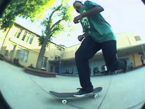 Felipe's part from Plan B's amateur video: vAMdalism. Check the full video including a part from Scott Decenzo at www.planbskateboards.com<br /> Song: Del The Funky Homosapien - No need for alarm