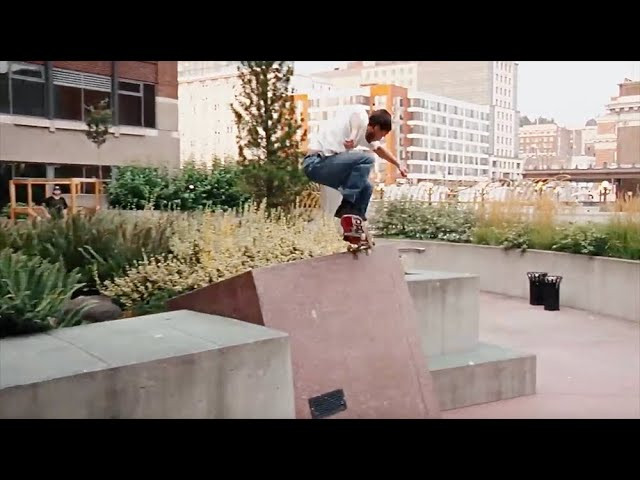 Links to original clips: https://quartersnacks.com/2023/07/qstop10-july-28-2023/ • Intro via @willmarsh on IG