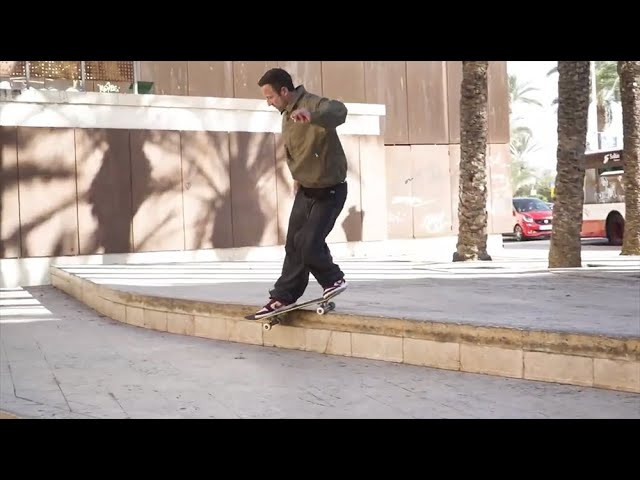 Links to original clips: https://quartersnacks.com/2023/06/qstop10-june-2-2023/ • Intro via @nickboserio on IG