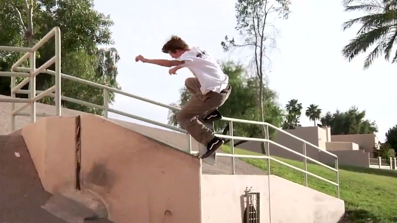 Links to original clips: https://quartersnacks.com/2023/03/qstop10-march-3-2023/ • Intro via schmaleek on IG