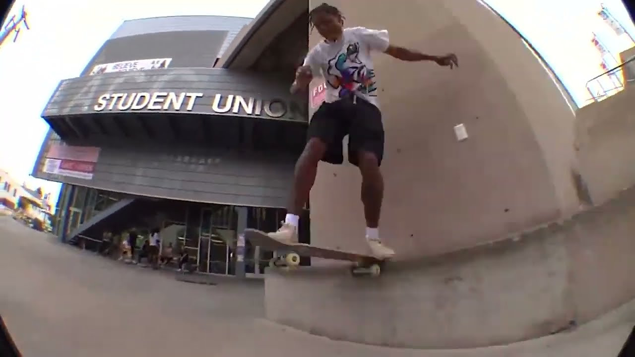 Link to original clips: https://quartersnacks.com/2023/02/qstop10-february-24-2023/ • Intro via @mentallllllllll on IG