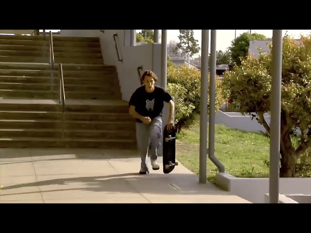 Links to original clips: https://quartersnacks.com/2023/01/qstop10-january-20-2023/ • Intro via walkerryan on IG