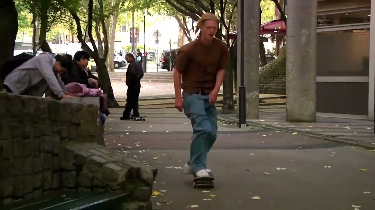 Links to original clips: https://quartersnacks.com/2022/11/qstop10-november-18-2022/ • Intro via@tristanmershon