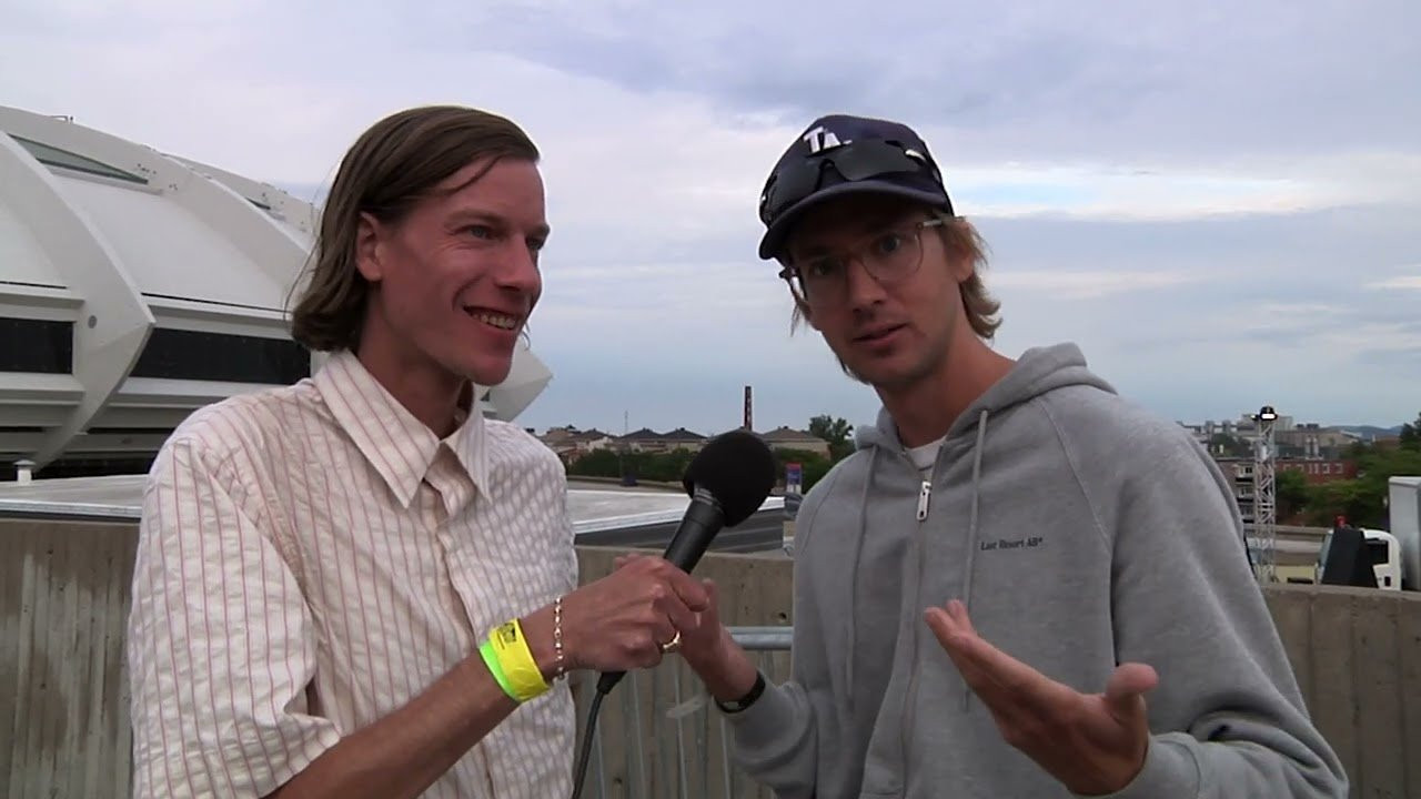 Instead of taking pictures of outfits like Glory Challenges of past years, Charles insisted on speaking with people about their thoughts on jewelry, belts, what's in their bag, and packing rituals • Video by Eric Lebeau & Charles Rivard • https://worldsbestgriptape.com • https://quartersnacks.com/2022/09/somewhere-over-the-seven-rainbows-the-2022-dime-glory-challenge/