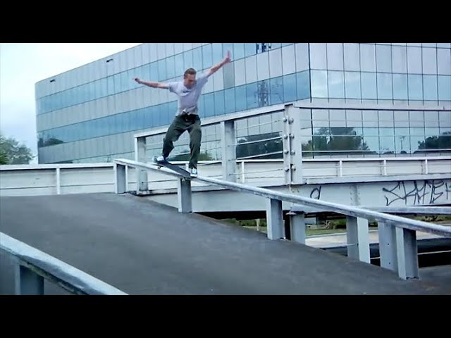 Links to original clips: https://quartersnacks.com/2022/02/qstop10-february-25-2022/ • Intro via @escueladeskatebogota on IG