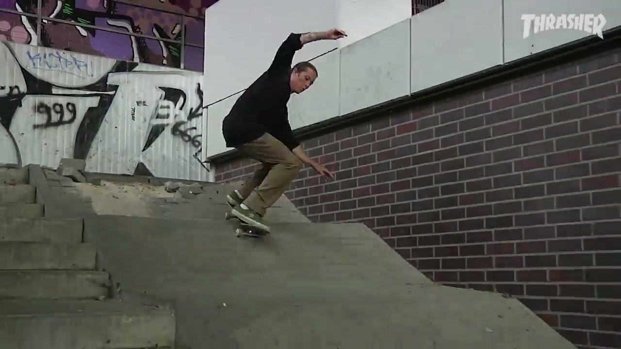 Links to original clips: https://quartersnacks.com/2021/11/qstop10-november-19-2021/ • Intro via @chopdndrewd on IG
