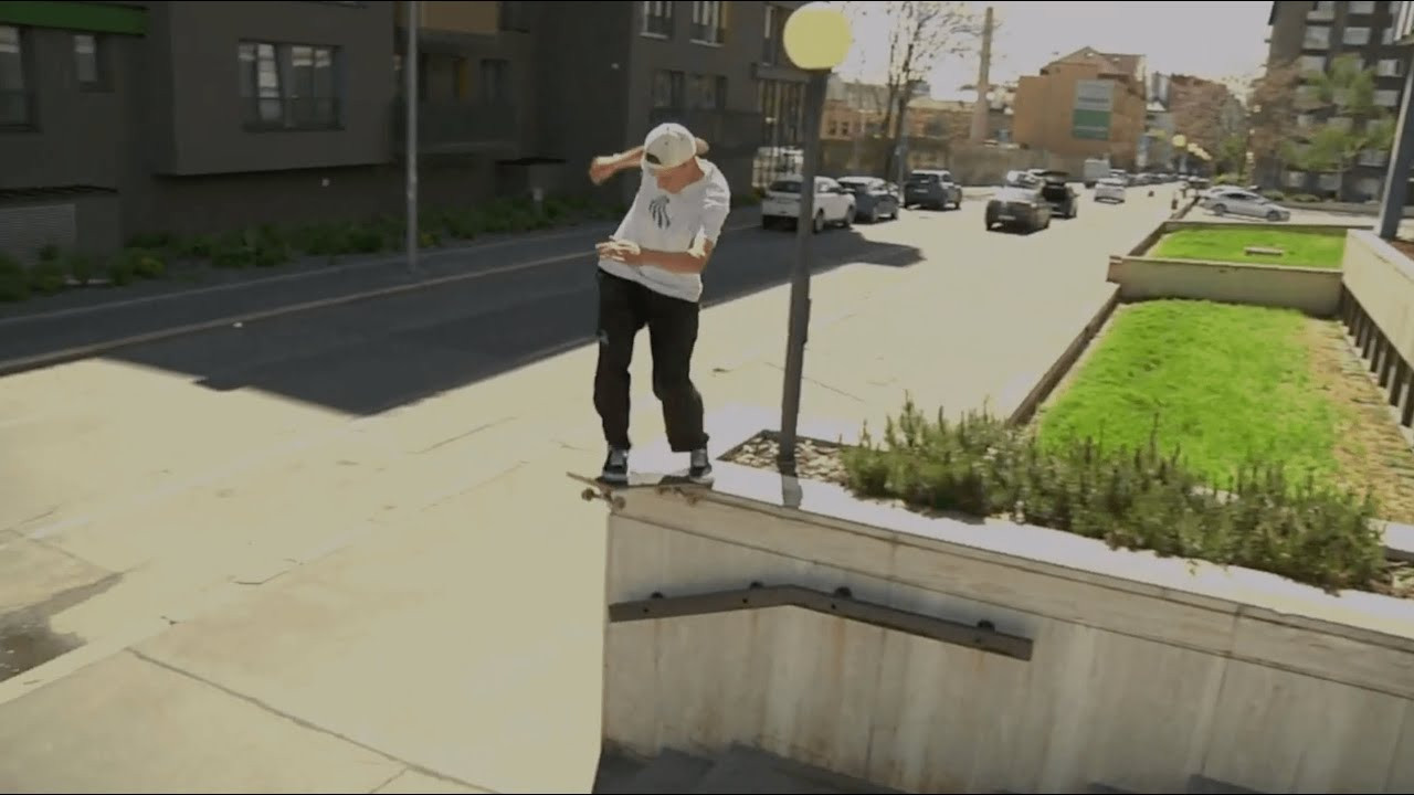 Links to original clips: https://quartersnacks.com/2021/08/qstop10-august-20-2021/ • Intro via @sh1rt.bag on IG