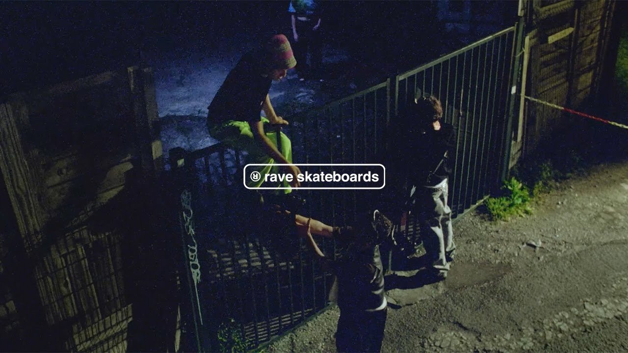 Rave x Marco Novoa réalisé par Marco Novoa <br />DOP : Théodore Hugonnier<br /><br />Rave Skateboards<br /><br />Production : Chaos<br /><br />Executive Producer : Marie Fioriti<br />Line Producer : Charlotte Thizeau <br />Production Coordinator : Mélanie Graveleau <br />Production Assistant : Marion Viollet<br /><br />Main Cast : Samuel, Tom, Louise, Diego, Lara, Dany, Inès<br /><br />1st Assistant Camera : Léo Servant<br />2nd Assistant Camera: Paul Godeau<br />Assistants Camera : Ekaterina Skvortsova, Arnaud Friderich<br /><br />Stylist : Guenaël Felixen<br />Hair & Make Up Artist : Inès Rello<br /><br />Gaffer : Quentin Ameziane<br />Electricians : Quentin Play, Pierre Antoine Mouvilliat<br /><br />Location Manager : Antoine Groun <br />Location Manager Assistant : Julien Bisagni<br /><br />Grading : Kevin Le Dortz<br />Music : Ant Pablos<br />Sound design & Mix : Aurélien Ung @Nitefall Studio<br /><br />Special Thanks : RVZ, La Station Gare des Mines, Morgane & Joséphine, ApiCorp, Nitefall Studio, Transperfect, Le Bendo, Everest Studio