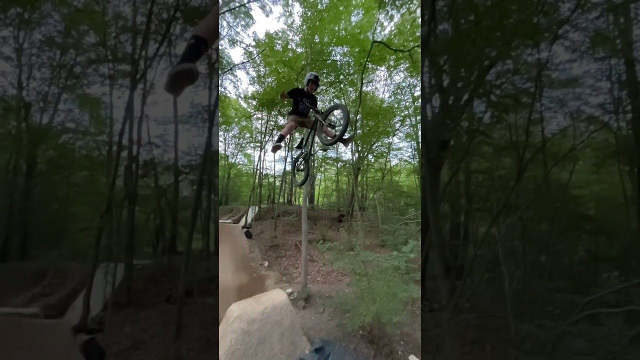 the reynolds compound is lookin healthy this season!<br /><br />#bmx