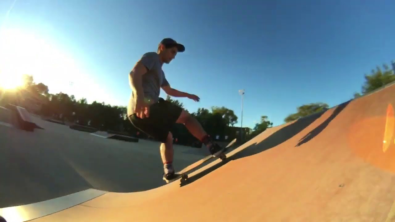 We are back with some fish action! <br />(Don't worry vx1000 footy coming soon!)<br />@eazy_duz_it @dunkdanny_ @abe_z @ferro_joshua getting it in on the @trabajandofisheye at the local! <br />Beat by me <br />https://soundcloud.com/bobbymcprescott <br /><br />Trabajando Fisheye <br />https://www.trabajandoskate.com/collections/accessories-videos/products/trabajando-g-lens