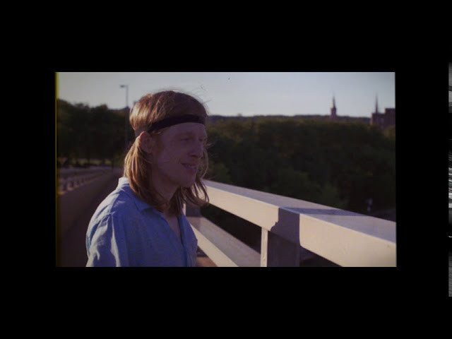 Fargo Skateboarding | Sky Wells | One Day Part <br />Sky filming this part in his hometown of Ottawa Illinois in a day. Trick list in hand, Sky knocks out part worthy tricks he's always wanted to do, and others he hadn't done in over a decade. <br /><br />Guest skater: Mikey Bence<br />Music by Sky Wells<br />Filmed and edited by Corey Henderson<br /><br /><br />https://www.instagram.com/skkyy_welllss/<br />http://fargoskateboarding.com/<br />https://www.trabajandoskate.com/<br /><br />Shh but I forgot to hit the publish button on this video