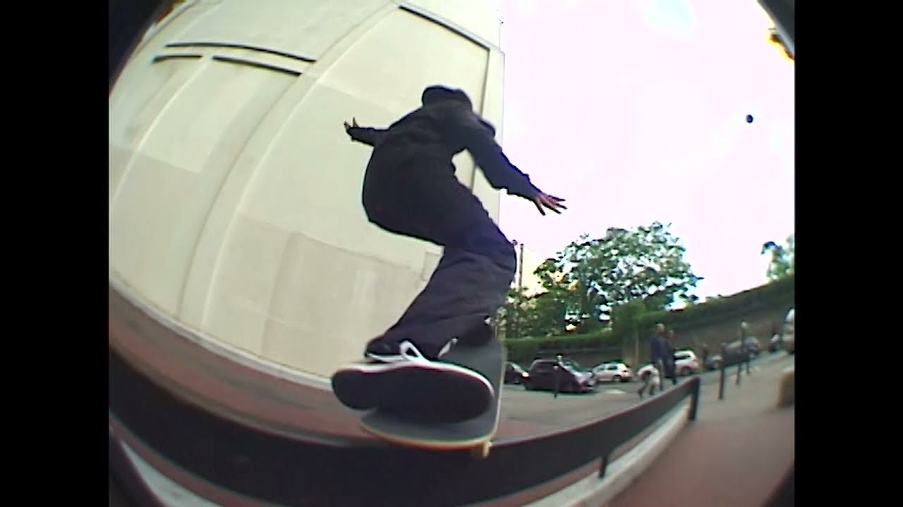 Graham Thoms "En Limbo" <br />A part of Graham's footage that didn't make it into Trabajando 4 or 5, in between trabajos, or en limbo as many say. <br />Full article on @liveskateboardmedia4897 https://liveskateboardmedia.com/en/article/graham-thoms-en-limbo-premiere<br /><br />Filmed in Paris and Chicago & Edited by Corey Henderson<br />Additional filming by Mark Padilla, Jimmy Cholley, Deric Esparza and Matthias Ellinger. <br /><br />Song <br />113 - Marginal<br /><br />I do not own da rights to dis music.