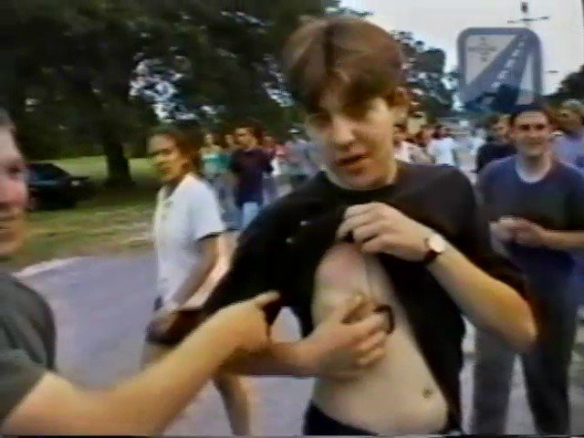 411VM-Issue 28 (1998)<br />Featuring-Mathias Ringstrom, Gideon Choi, Dorian Tucker, Joe Pino, Kenny Reed, John Lee and Evan Schiefelbine.