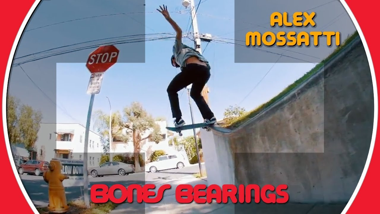 A few tricks of Alex Massotti while he was in Los Angeles on a quick trip visiting from Brasil. Filmed and edited by Daniel Galli. Music by Gabriel Farago "Gorah Killa".