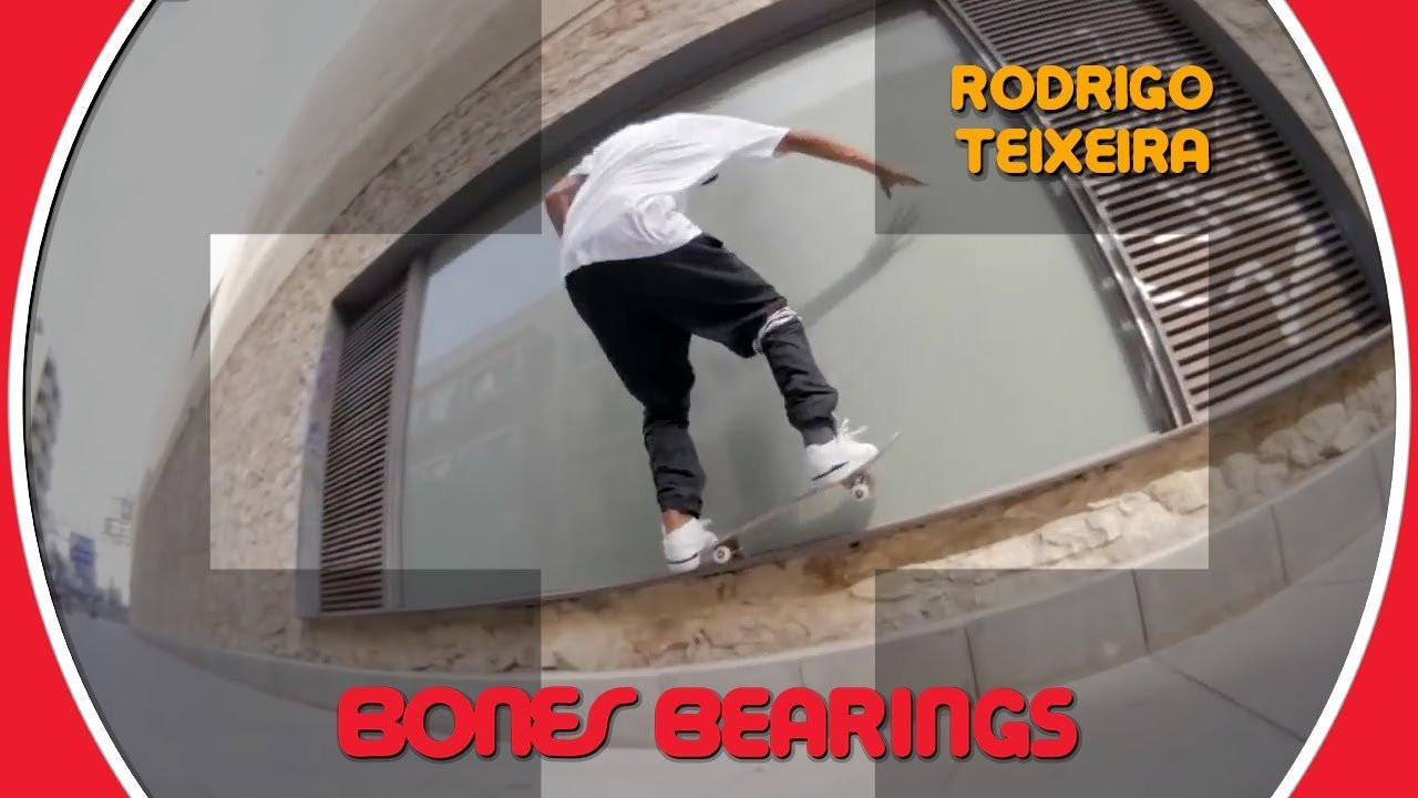A Barcelona minute with Rodrigo Teixeira filmed and edited by Charles Chaves.