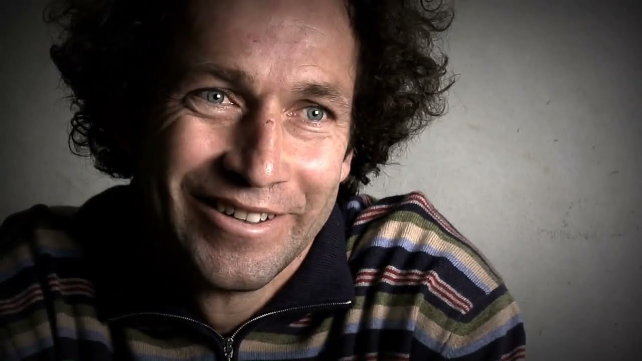 0:00 - Chris Cole<br />0:57 - Jerry Hsu<br />2:04 - PJ Ladd<br />3:16 - Jason Dill<br />4:24 - Dennis Busenitz<br />5:26 - Mark Gonzales<br />6:35 - Mike Carroll