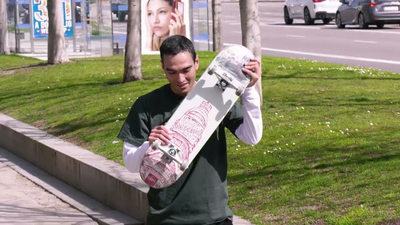 From Lima to Lisbon, Athens, and Madrid, Franco Paredes gets tech all over the world.<br /><br />Filmed by Josue Navarro and Thiago Teles<br /><br />Support Universal Wheels: https://www.instagram.com/universal_skateboarding/?hl=en<br />Subscribe to Skate Jawn: https://webstore.skatejawn.com/<br />More content: http://skatejawn.com<br />IG: https://www.instagram.com/skatejawn/<br />More videos: https://www.youtube.com/skatejawn