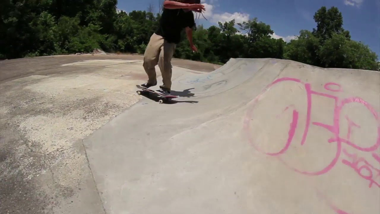 The guys from Equinox managed to catch a few clips on a few Mondays this year in North Carolina.<br /><br />Skaters:<br />Chris Powers<br />Dylan Foster<br />Hunter Brooks<br />Brad Sliger <br />Tracy Stallworth<br /><br />Filmers:<br />Travis Monroe<br />John Evans<br />Tj Caldwell<br />Zack Brooks<br />Nate Stout<br />Matt Hartzel<br /><br />Edited by: Jack Eddy<br /><br />Subscribe to youtube here: https://www.youtube.com/channel/UCjKjORPOx_65rdOBPeYFoGQ<br />Subscribe to Skate Jawn: https://webstore.skatejawn.com/<br />More content: http://skatejawn.com<br />IG: @skatejawn