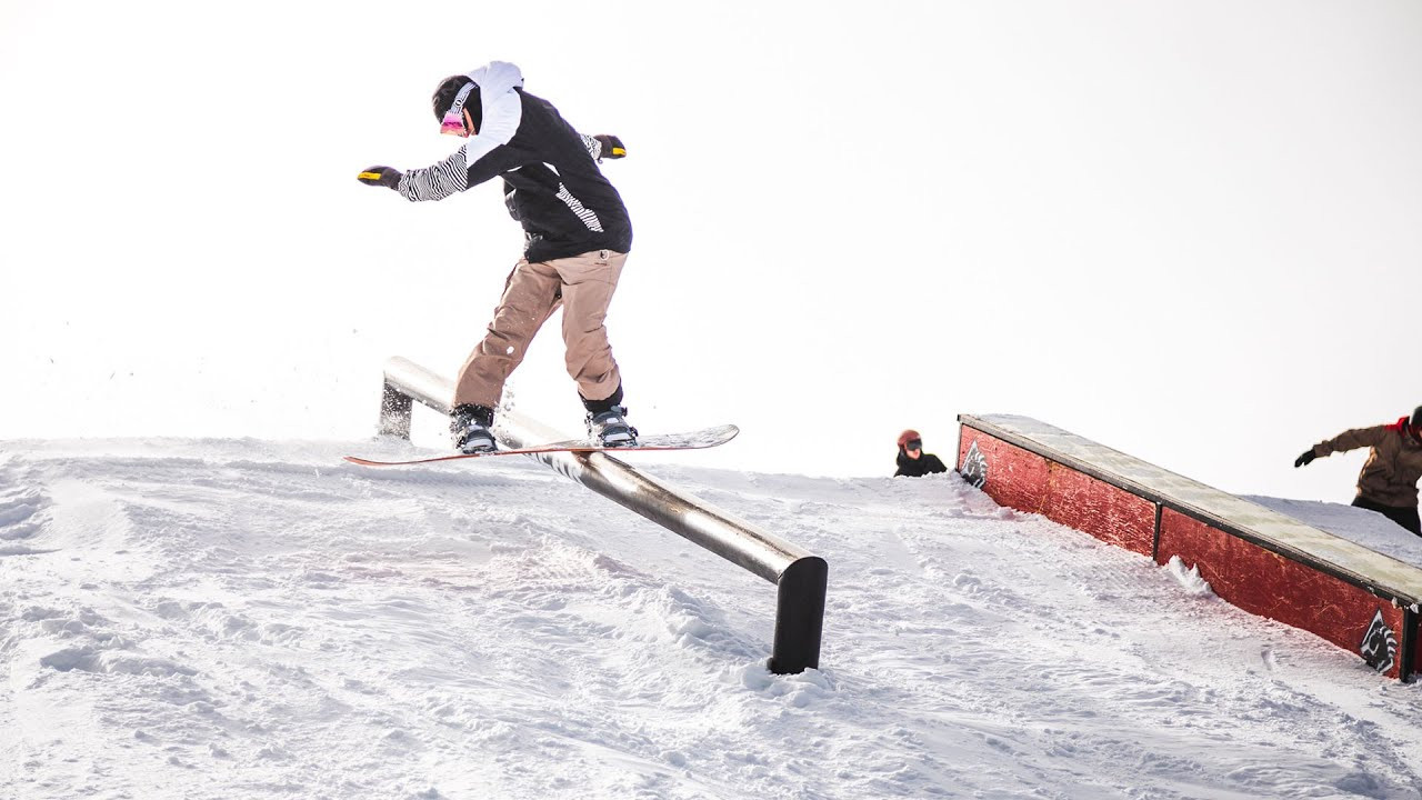 Sunday In The Park from Bear Mountain is back for their second episode of the 2020 season! Featuring Lenny Mazzotti, Jesse Paul, Danyale Patterson AKA Jibgurl, Payton Nagy, Anthony Slater aka ActionTwanson and more! The pristine park in Southern California is only looking better with every episode, keep an eye out for the next SITP dropping soon! <br /><br />Also, if you haven't yet... VOTE for your favorite rider of the year here: https://www.snowboarder.com/awards/<br /><br />For the latest from Snowboarder Magazine check out:<br /> https://www.snowboarder.com/<br /> Facebook - https://sbdr.co/Facebook<br /> Instagram - https://sbdr.co/Instagram<br /> Twitter - https://sbdr.co/Twitter<br /> YouTube - https://sbdr.co/YouTube