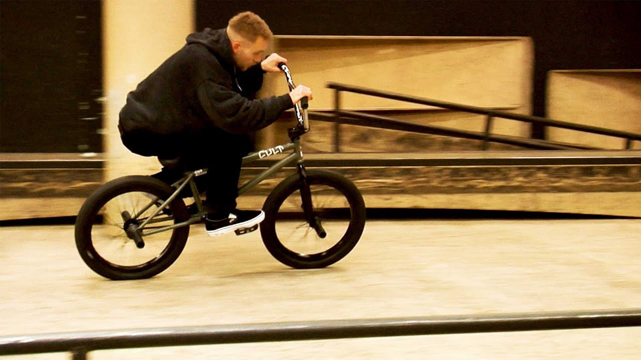 Source BMX: Kilian Roth Kink Rail Battle / RAW<br />Watch the full Lock-In Riding Edit here: https://youtu.be/cDL7XymmGlQ<br /><br />More: http://sourcebmx.com<br /><br />Sub to @sourcebmx for more.<br /><br />#bmx #sourcebmx