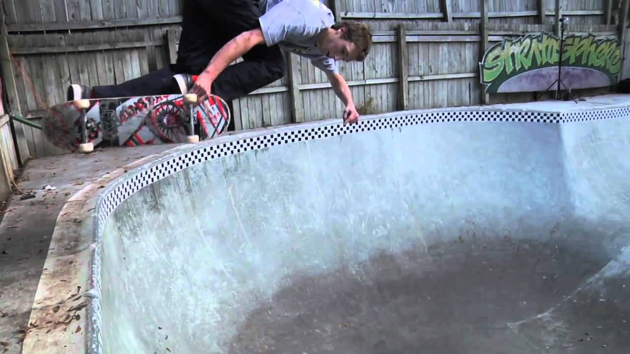 Grant Taylor ripping the bowl we only wish we had in our backyard.<br /><br />http://www.spitfirewheels.com