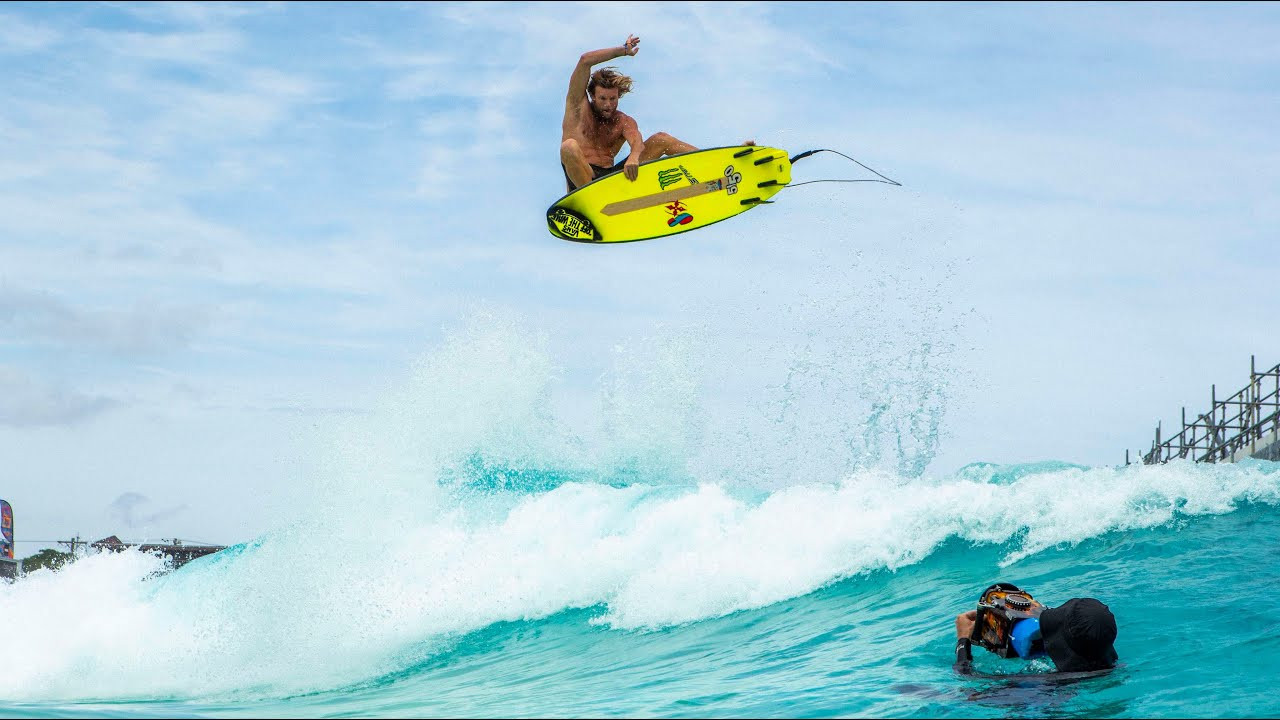 Introducing Poolside, shot live from the decks of Shizunami Surf Stadium and brought to you by Kona Big Wave.<br /><br />Watch Stab High, presented by Monster Energy on Stab Premium:<br />May 24–25 local (Japan) // May 23–24 in the Americas.