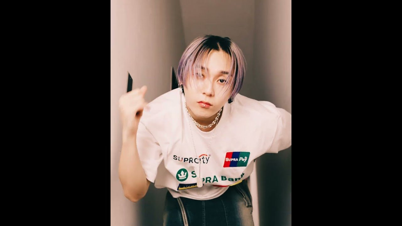 EDITOR Jang Hyosun<br />FILM Kim Yejin<br />AD Jeon Minju<br />STYLING Kim Youngman<br />HAIR Ji Eun<br />MAKEUP Oh seongseok<br />PRODUCTION Shin JeongHun, Mun RyeoHwa<br />LOCATION MANAGER Tokuna Hiroyuki