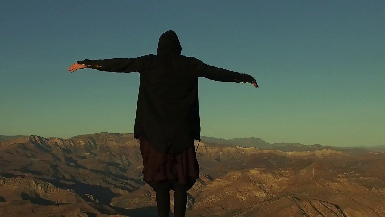 In conjunction with the December release of Assassin’s Creed, SUPRA Footwear has created a limited edition capsule of footwear inspired by the film. Assassin’s Creed follows Callum Lynch (played by Michael Fassbender), who through a revolutionary technology discovers that he’s descended from a mysterious secret society of assassins devoted to protecting free will. By absorbing his ancestors’ extraordinary knowledge and fighting skills, Lynch becomes the present day leader in a battle to preserve the freedom of all mankind. In celebration of the film’s global release, we’ve taken three versatile silhouettes and outfitted them in a range of rugged exteriors with patterns and materials directly influenced by the armor worn by the heroes of the film.