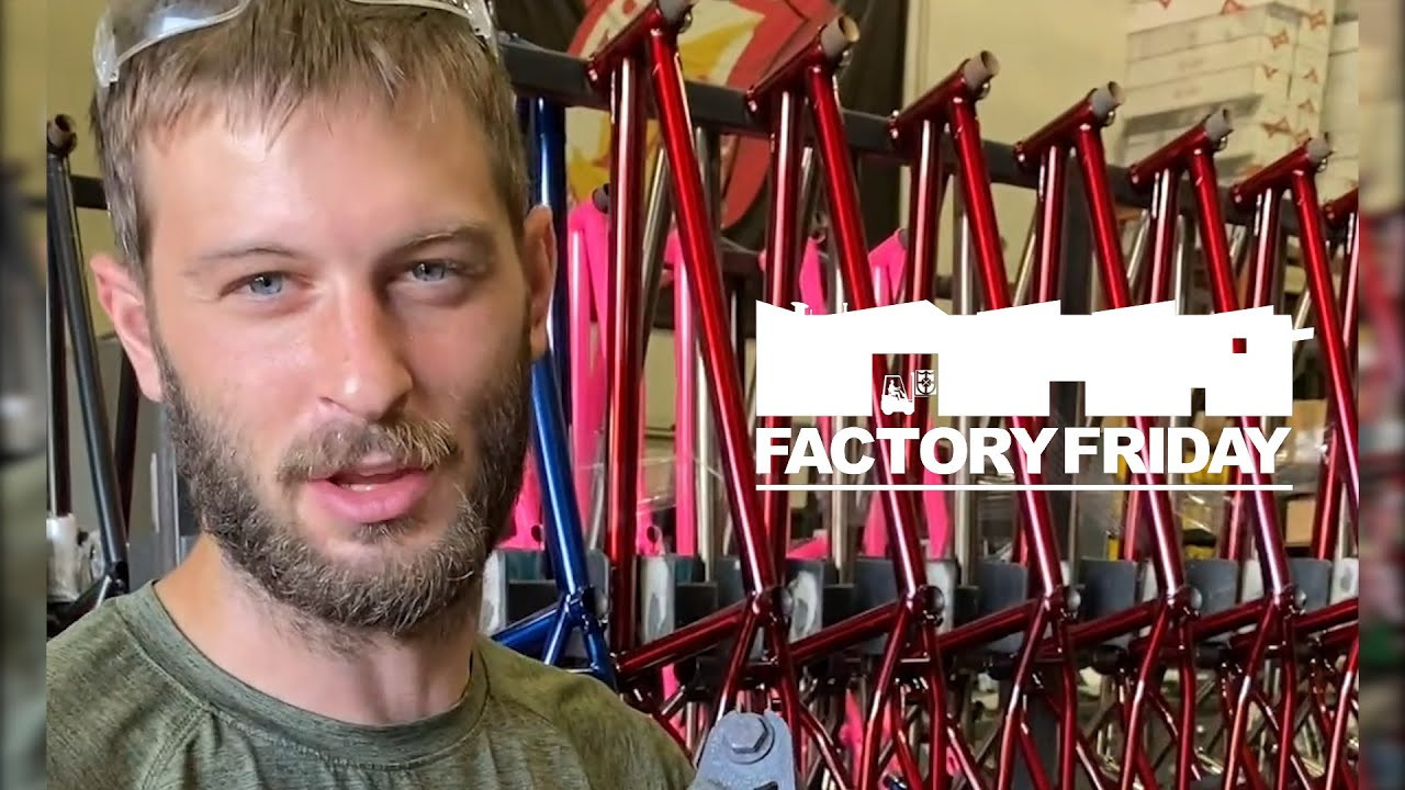 Here's what's been going down at The Building the past week - Lots of new parts on the way including Pink Dagger frames, 22" forks with 26mm offset, 10" FIT Hango bars and more!<br /><br />subscribe for more!<br /><br />filmed by James Eason<br /><br />#BMX #FACTORYFRIDAY