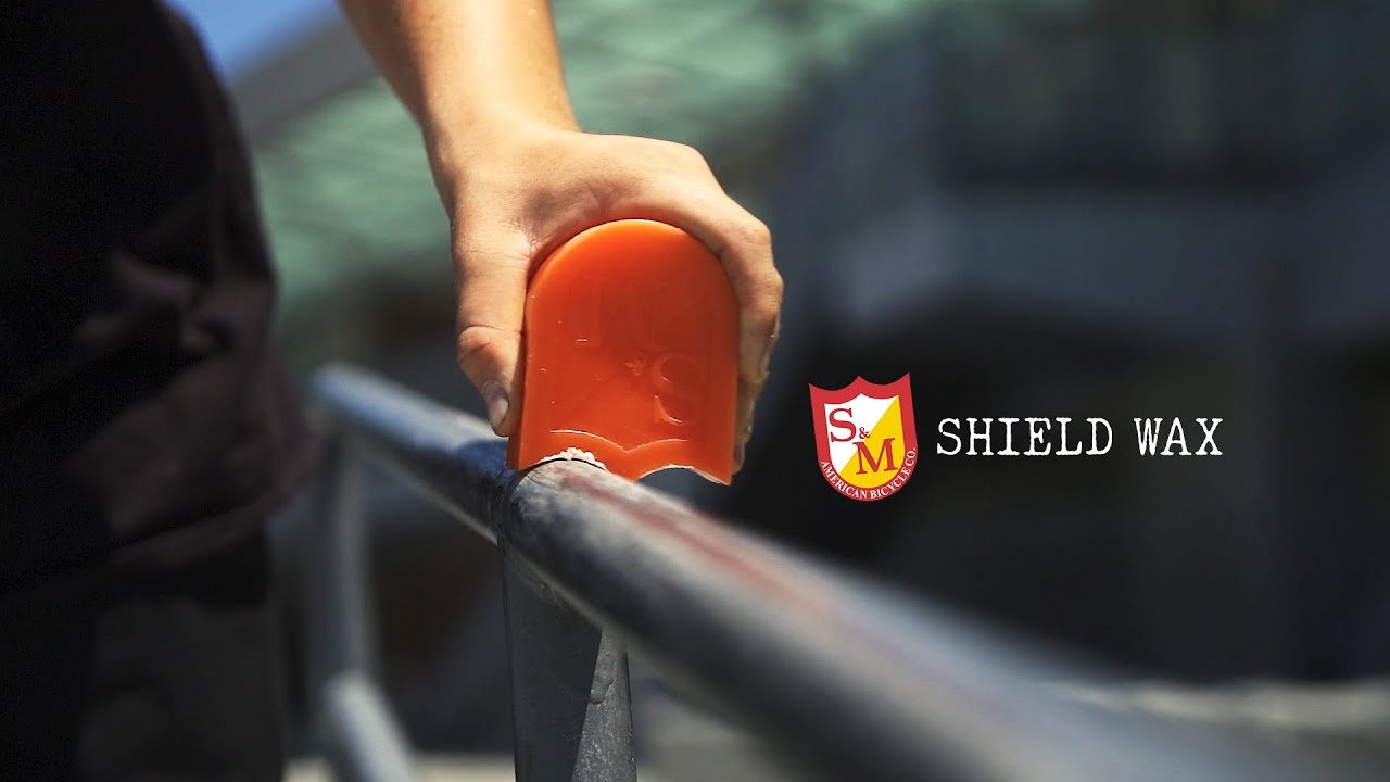 Large Shield shaped wax has flat surfaces for ledges and radius’ at the top perfect for rails.<br /><br />Proprietary formula goes on smooth and lasts. A must for any rider that rides plastic pegs.<br /><br />3.75″ X 3″ X 1.5″<br /><br />$5.95 USD<br /><br />#bmx #wax