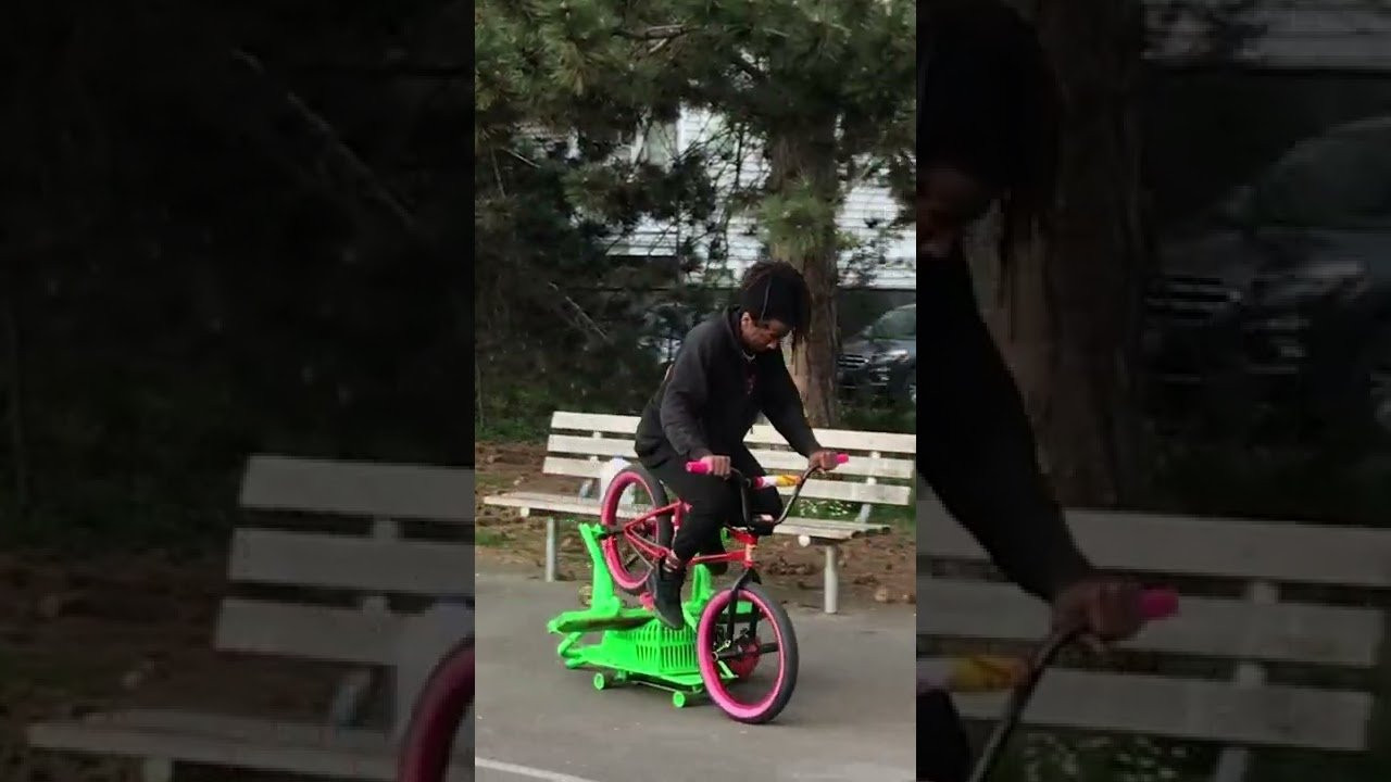 with Kareem J Williams<br /><br />hit @sourcebmx to see the rest of the vid!<br /><br />#bmx #battleofthebrands