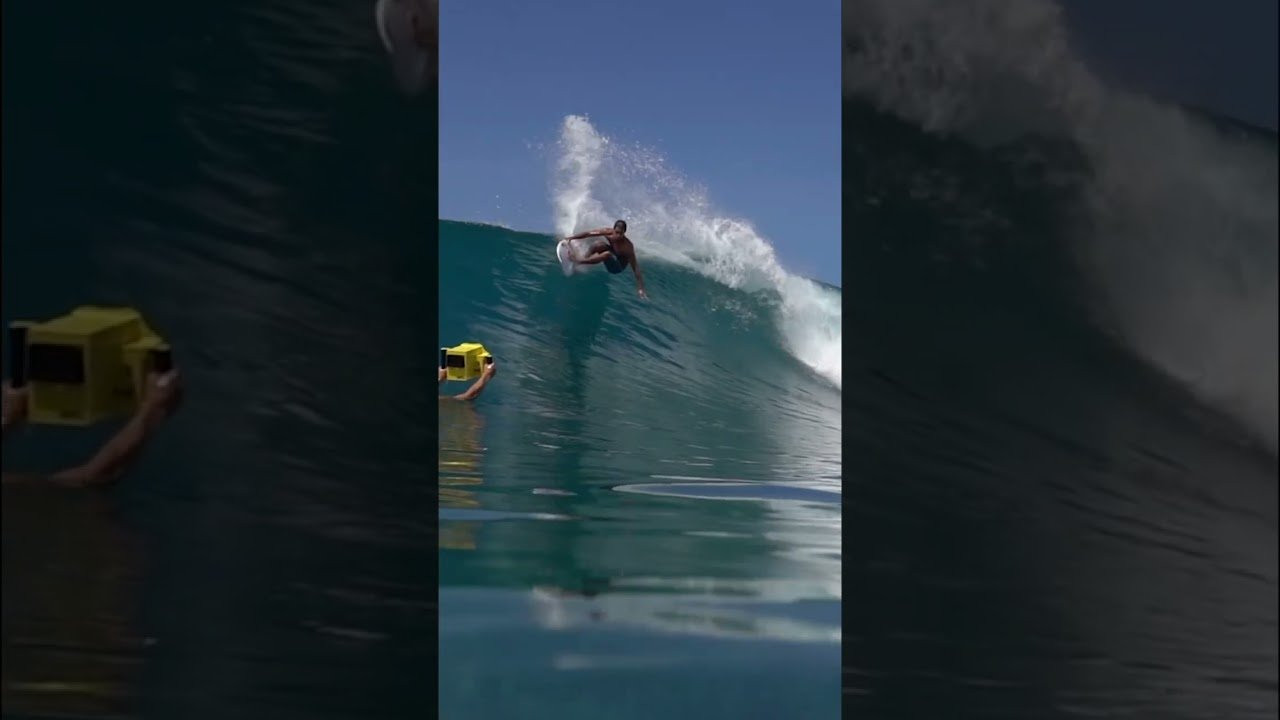 Soli Bailey’s first time surfing Lance’s Right. Video by @indoeye #surf