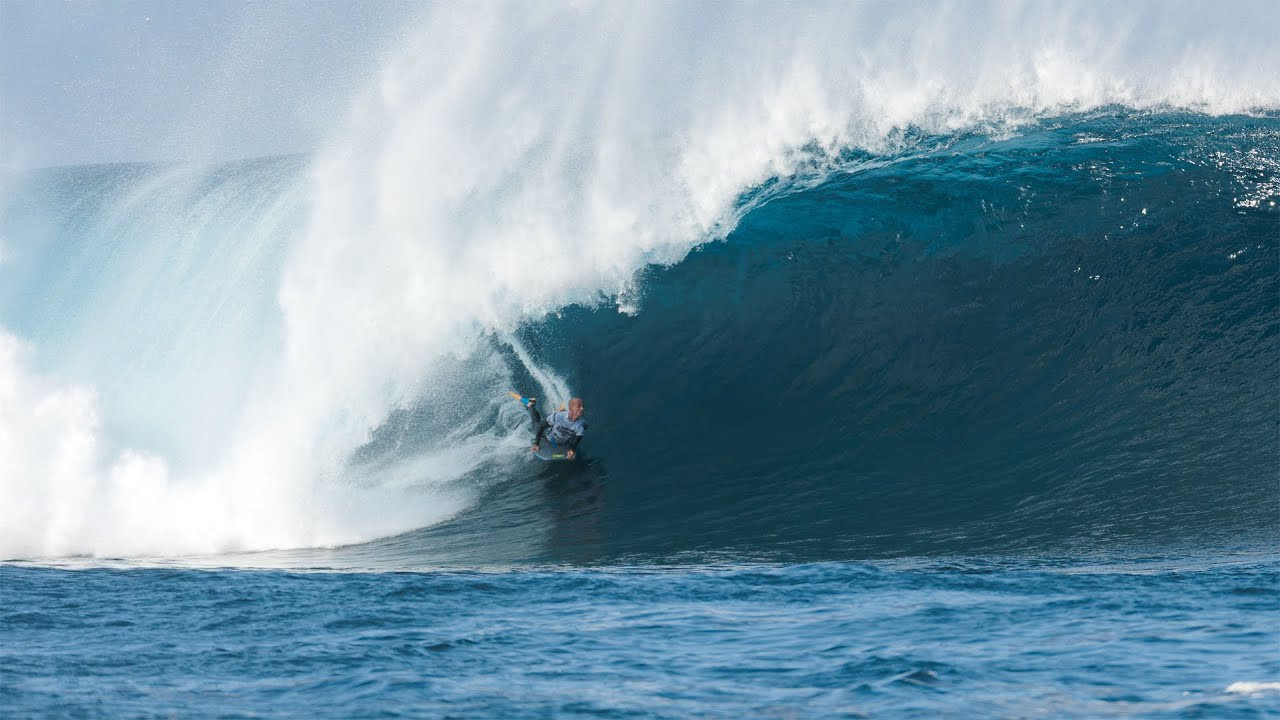 The 9th edition of the Lanzarote Quemao Class will once again bring together the best international and national bodyboarders to La Santa in the Canary Islands.<br /><br />The unique, spectacular, high-performance bodyboarding event combines surfing and bodyboarding in one of the most impressive reef waves in the world.<br /><br />The waiting period runs from October 14, 2024, to March 30, 2025.<br /><br />When the optimum conditions align, 64 invited athletes - 32 bodyboarders and 32 surfers - will gather in La Santa, Tinajo, for the competition.<br /><br />A new feature in this edition is incorporating a song by local artist Nase in the two official bodyboarding and surfing teasers.<br /><br />With this initiative, the Lanzarote Quemao Class reinforces its commitment to the promotion of young and local talent while seeking to boost its notoriety worldwide.