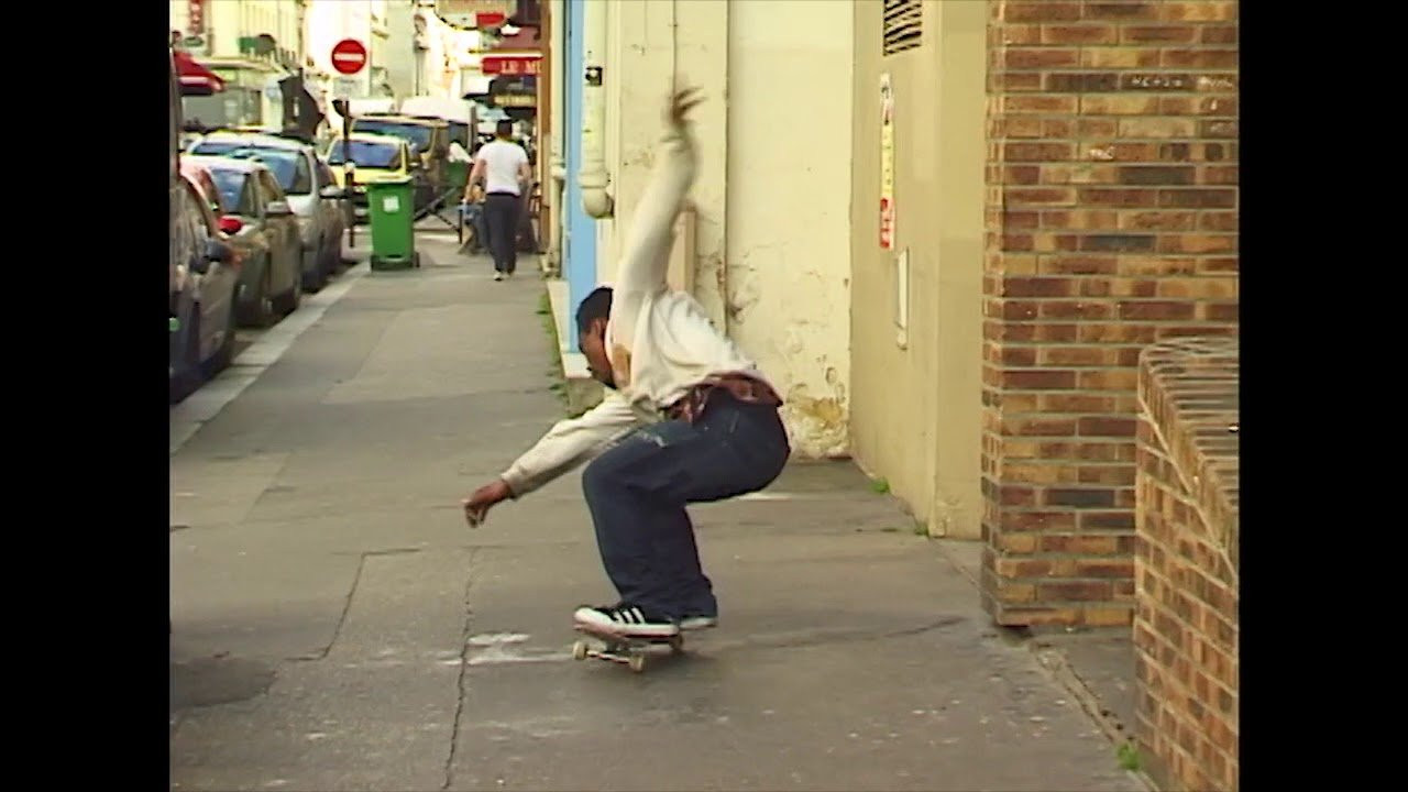 This is my section from Trabajando 4. Filmed in Chicago, Barcelona, and Paris.<br />https://www.trabajandoskate.com/