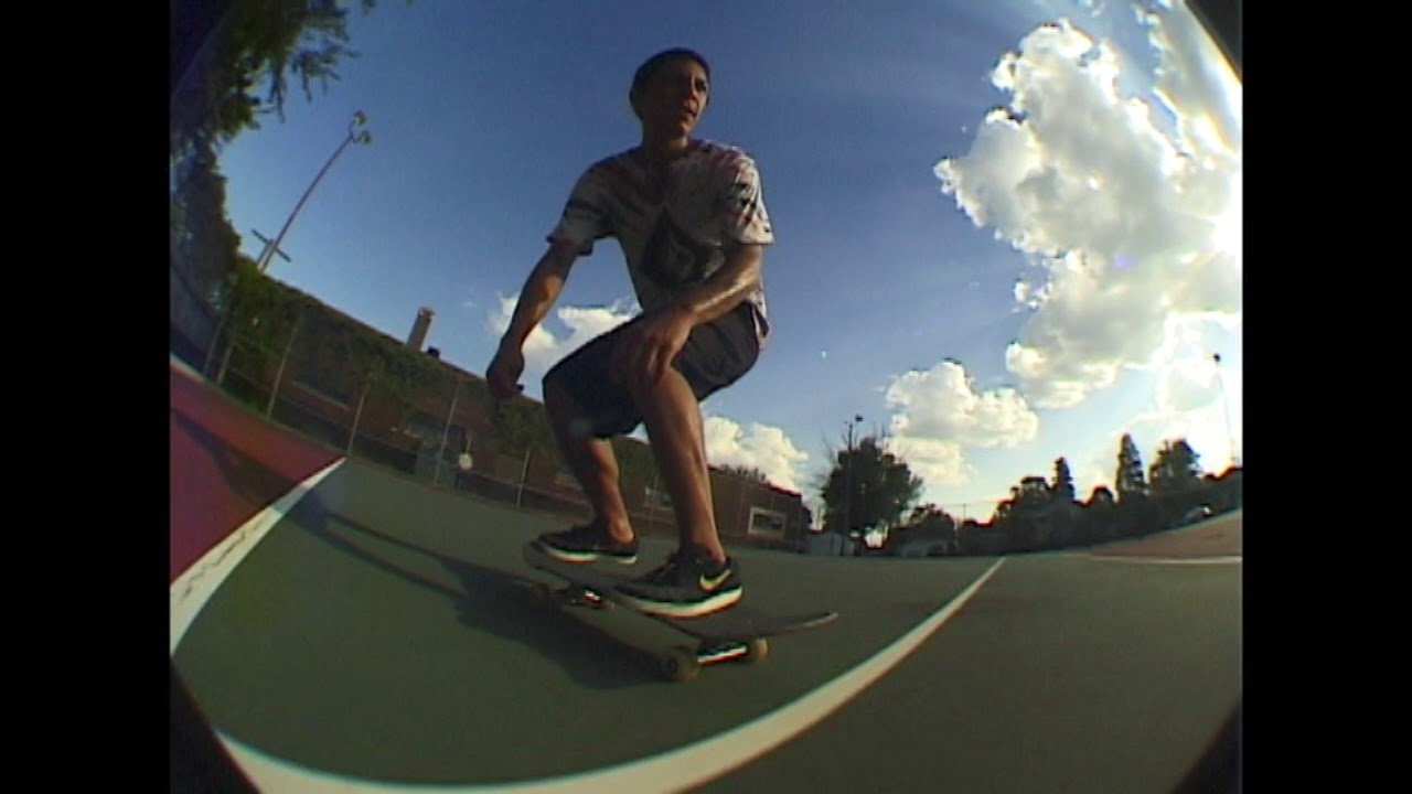 Chicago Skateboarding | 2017<br /><br />Enjoy this extra Chicago footage from filming missions for Trabajando 4! Featuring many homies! <br /><br />Featuring|<br />Colin Commito<br />Dylan Roeder<br />Tariyawn Knighten <br />Pete Morris<br />DJ Brown<br />Graham Thoms<br />Adolfo Franco<br />Corey Henderson<br />Jacob Hedrich<br />Dave Rodriguez<br />Cesar Dubroca<br />Henry Woolever<br />Joe Milazzo<br /><br />https://www.trabajandoskate.com/<br />https://www.segatronmedia.com