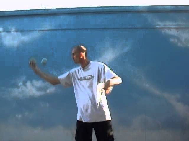 Damp Rabbit Productions (2003)<br />Bill Berry juggling.