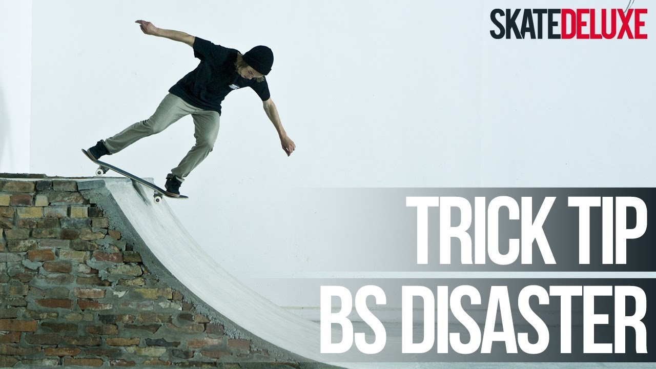 Met de Backside Disaster trick tip video leer je een skateboard transition trick voor de iets meer gevorderde skater. De BS Disaster is een stylische lip trick! Alle skateboard trick tips: https://www.skatedeluxe.com/blog/nl/trick-tips/skateboard/<br /><br />De Backside Disaster is een van de moeilijkere transition tricks in het skateboarden. De BS Disaster is erg leuk, vandaar dat veel pros ze ook vaak doen. Voor deze trick heb je een goede Backside 180 Ollie nodig en goed gevoel voor een Rock to Fakie/Disaster.<br /><br />In onze Backside Disaster video tutorial met verschillende camera perspectieven en slow motion beelden laten we je alles zien wat je moet weten om de Back D te leren. Het geheim achter deze trick is de timing. Je hoeft alleen maar op het juiste moment je Backside 180 Ollie te scoopen, voor een korte tijd de disaster te balanceren en jezelf terug de baan in te duwen. Blijf proberen en geef niet op! Na een tijdje zul je de Back D onder de knie krijgen en rij je met een grote glimlach weg. Eenmaal geleerd kun je ze proberen met een Kickflip Backside Disaster of een Backside Disaster Revert of ga helemaal loco en combineer ze beiden!<br /><br />Wees creatief en go with the flow!<br /><br />| • Skate Shop: https://www.skatedeluxe.com/ | • skatedeluxe Blog: https://www.skatedeluxe.com/blog |<br />| • Facebook: https://www.skatedeluxe.com/facebook | • Instagram: https://www.skatedeluxe.com/instagram | • Twitter: https://www.skatedeluxe.com/twitter |<br />______________________________________________________<br /><br /><br />Skateboard Trick Tips in het Nederlands::<br />• https://www.skatedeluxe.com/blog/nl/trick-tips/skateboard/<br /><br /><br />= OTHER LANGUAGES = <br /><br />⇛ ENGLISH | • https://www.skatedeluxe.com/blog/en/trick-tips/skateboard/<br /><br />⇛ GERMAN | • https://www.skatedeluxe.com/blog/de/trick-tipps/skateboard/<br /><br />⇛ FRENCH | • https://www.skatedeluxe.com/blog/fr/trick-tips/skateboard/<br /><br />⇛ SPANISH | • https://www.youtube.com/playlist?list=PL85C9jh7oQzA4M3nzquykCjMTg8dE0aOV<br /><br />⇛ ITALIAN | • https://www.youtube.com/playlist?list=PL85C9jh7oQzALGyZ2SOi3keO66EprYjOk